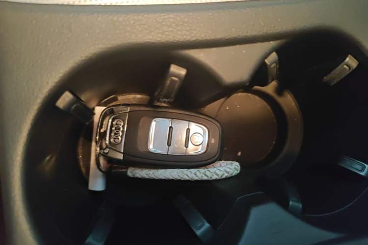 Used Audi Q5 2017 Plus 40 TFSI Technology Model Vehicle Key