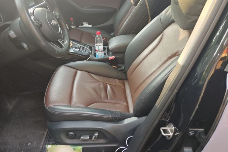 Used Audi Q5 2017 Plus 40 TFSI Ambition Model Left Front Seat