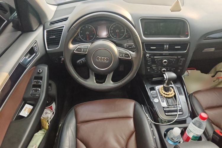 Used Audi Q5 2017 Plus 40 TFSI Ambition Model Steering Wheel