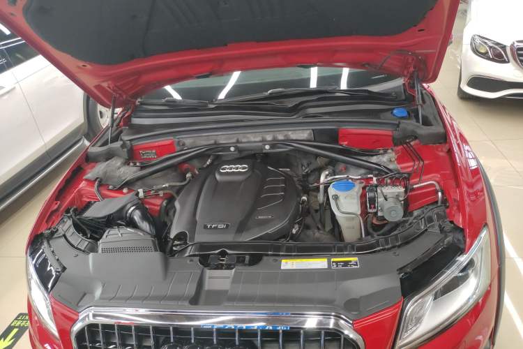Used Audi Q5 2017 Plus 40 TFSI Technology Model Engine Bay