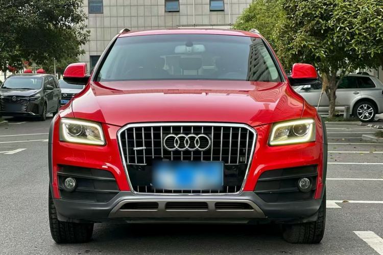 Used Audi Q5 2017 Plus 40 TFSI Technology Model Exterior 2