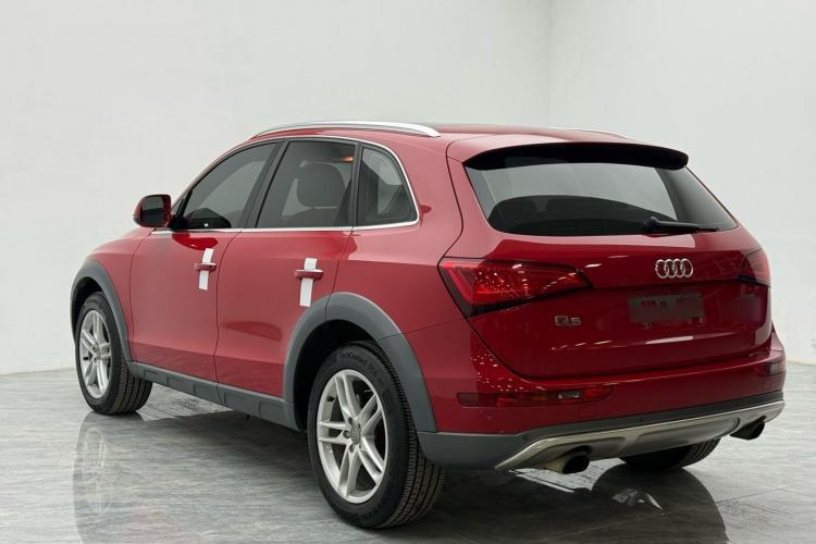 Used Audi Q5 2017 Plus 40 TFSI Technology Model Exterior 3