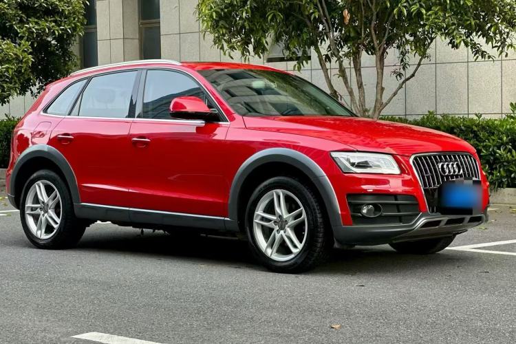 Used Audi Q5 2017 Plus 40 TFSI Technology Model Exterior 3