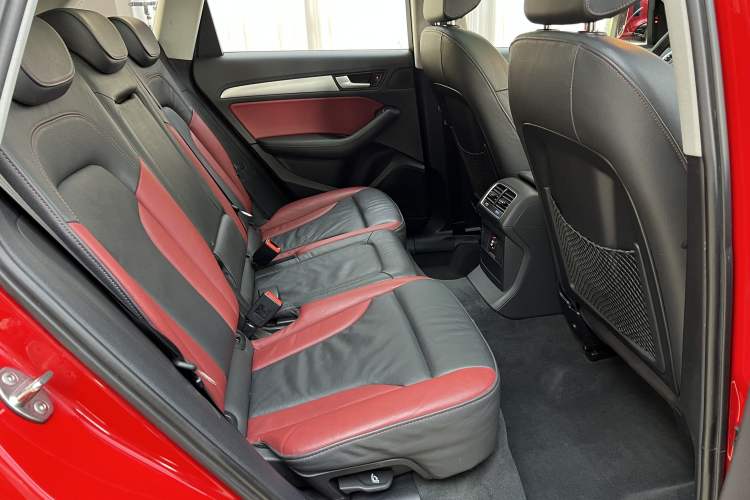 Used Audi Q5 2017 Plus 40 TFSI Technology Model Interior 5