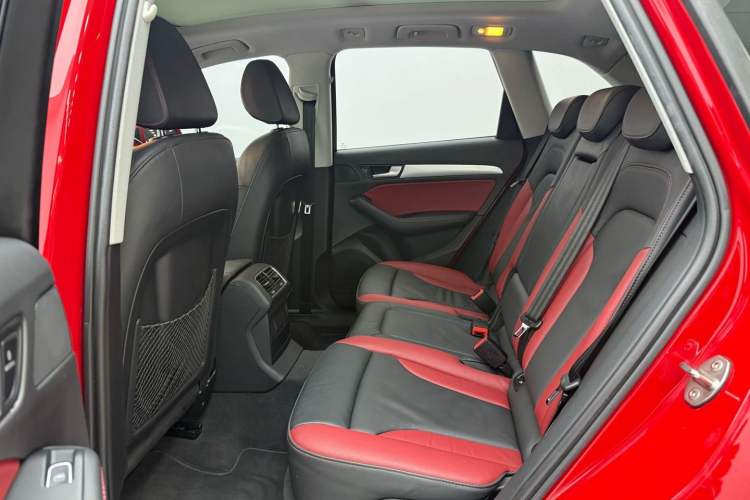 Used Audi Q5 2017 Plus 40 TFSI Technology Model Interior 6