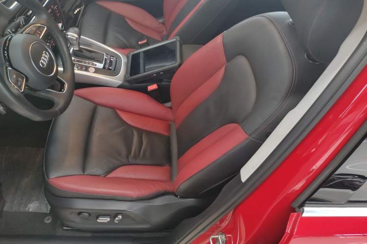 Used Audi Q5 2017 Plus 40 TFSI Technology Model Left Front Seat