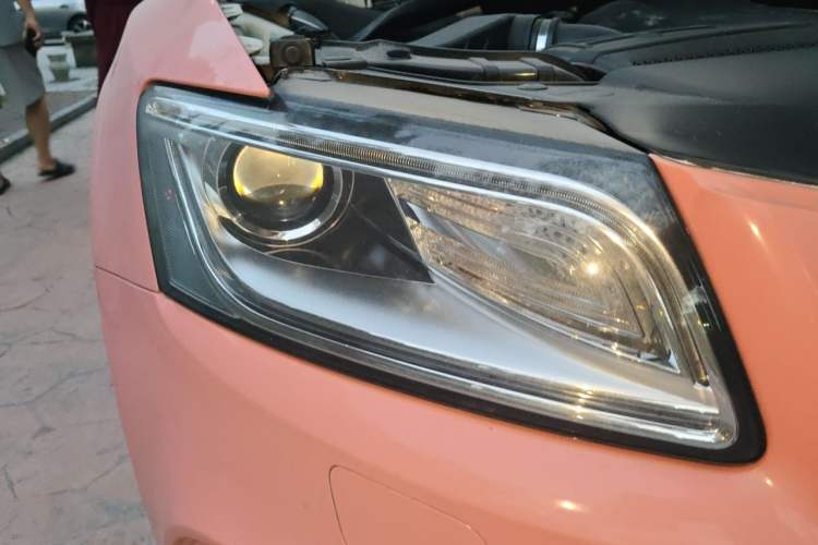Used Audi Q5 2017 40 TFSI Ambition Edition Right Front Headlight