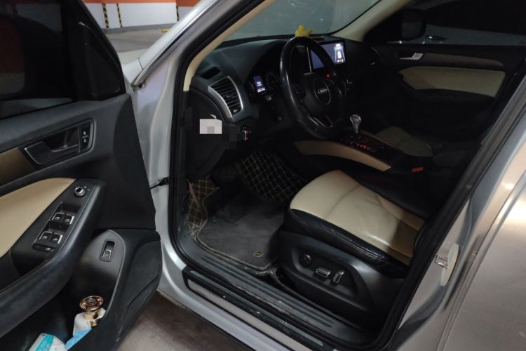 Used Audi Q5 2017 40 TFSI Ambition Edition Driver Seat