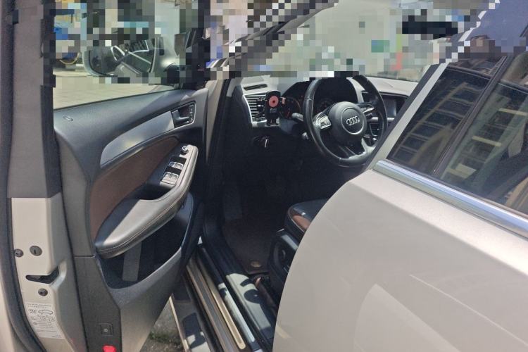 Used Audi Q5 2017 Plus 40 TFSI Technology Model Driver Seat