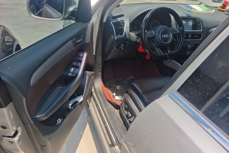 Used Audi Q5 2017 Plus 40 TFSI Technology Model Driver Seat