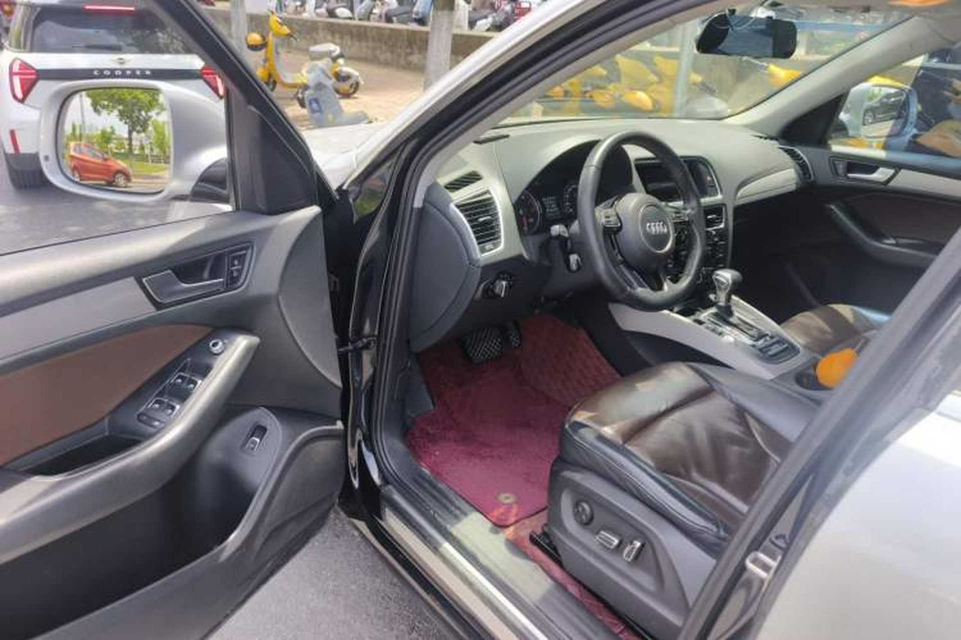 Used Audi Q5 2017 Plus 40 TFSI Ambition Model Driver Seat