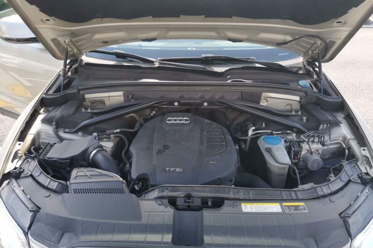 Used Audi Q5 2017 Plus 40 TFSI Technology Model Engine Bay