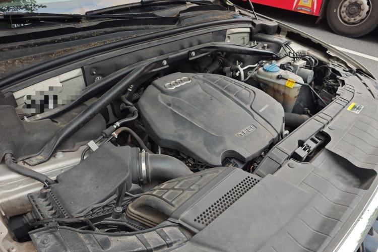 Used Audi Q5 2017 40 TFSI Ambition Edition Engine Bay Right