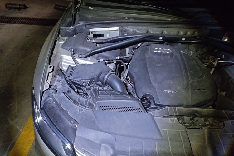 Used Audi Q5 2017 40 TFSI Ambition Edition Engine Bay Right