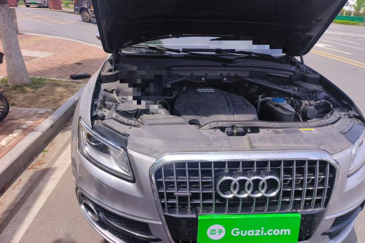 Used Audi Q5 2017 Plus 40 TFSI Ambition Model Engine Bay Right