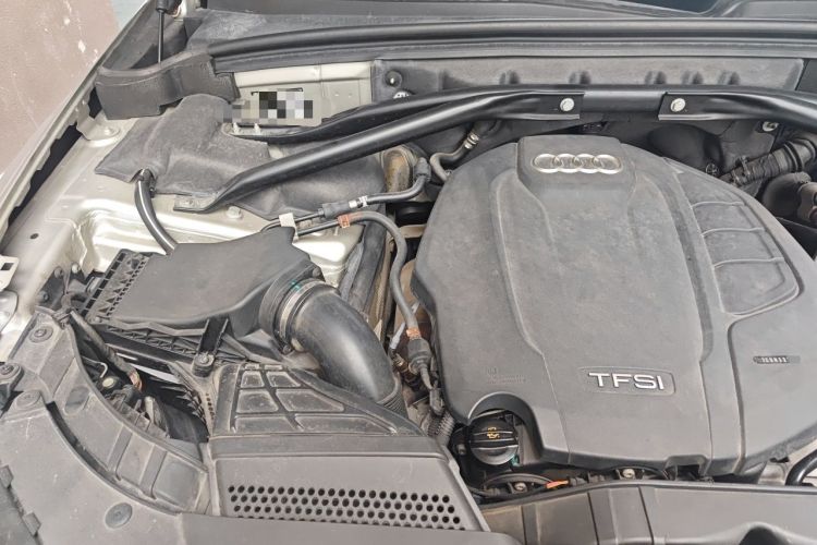 Used Audi Q5 2017 40 TFSI Technology Edition Engine Bay Right