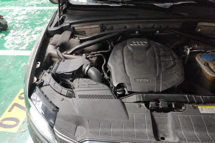 Used Audi Q5 2017 Plus 40 TFSI Technology Model Engine Bay Right