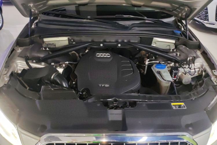 Used Audi Q5 2017 Plus 40 TFSI Technology Model Engine Bay