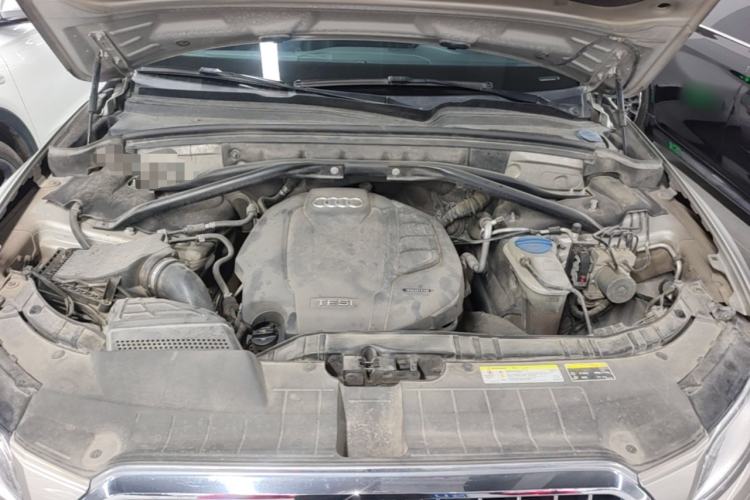 Used Audi Q5 2017 40 TFSI Technology Edition Engine Bay
