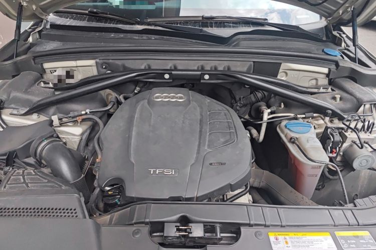 Used Audi Q5 2017 40 TFSI Technology Edition Engine Bay