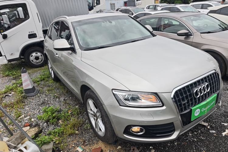 Used Audi Q5 2017 40 TFSI Technology Edition Front Right 45 Deg