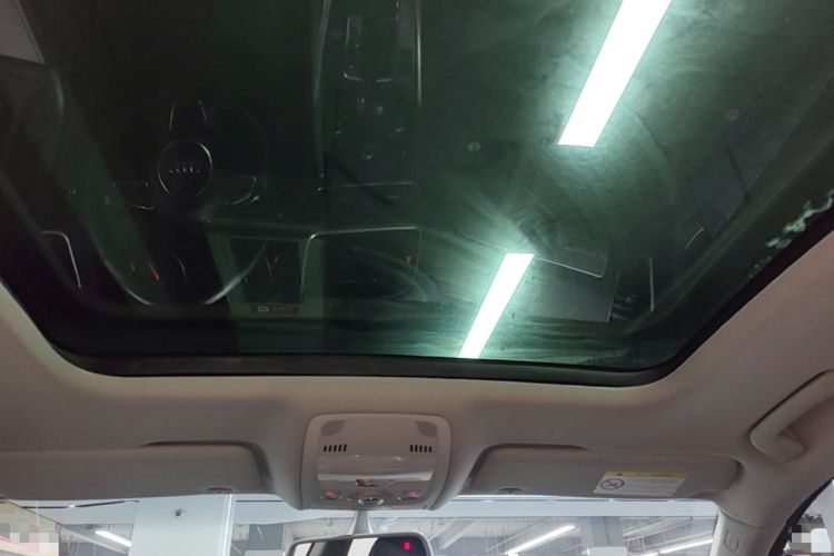 Used Audi Q5 2017 40 TFSI Technology Edition Headliner