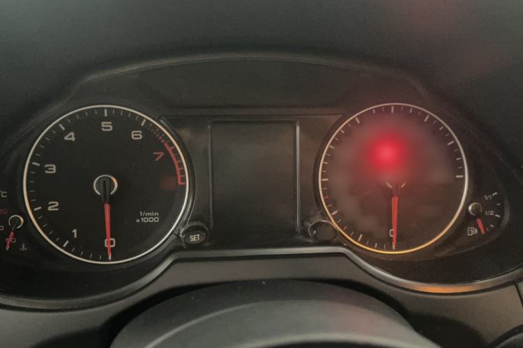 Used Audi Q5 2017 40 TFSI Ambition Edition Instrument Cluster