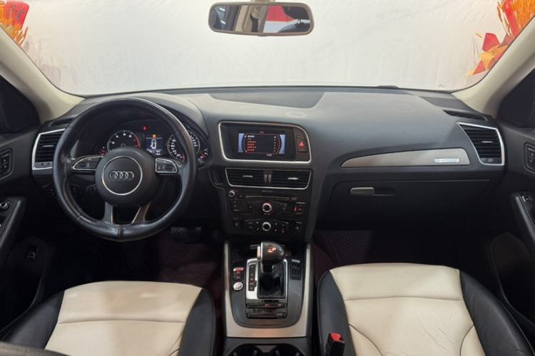Used Audi Q5 2017 40 TFSI Ambition Edition Interior 1