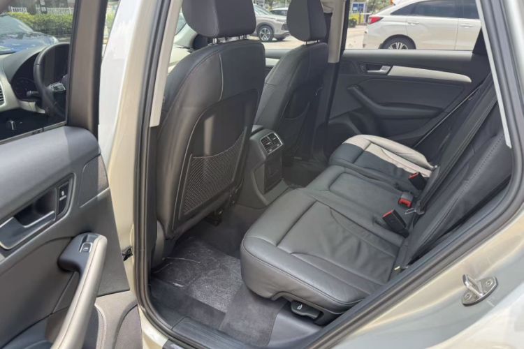 Used Audi Q5 2017 40 TFSI Technology Edition Interior 7