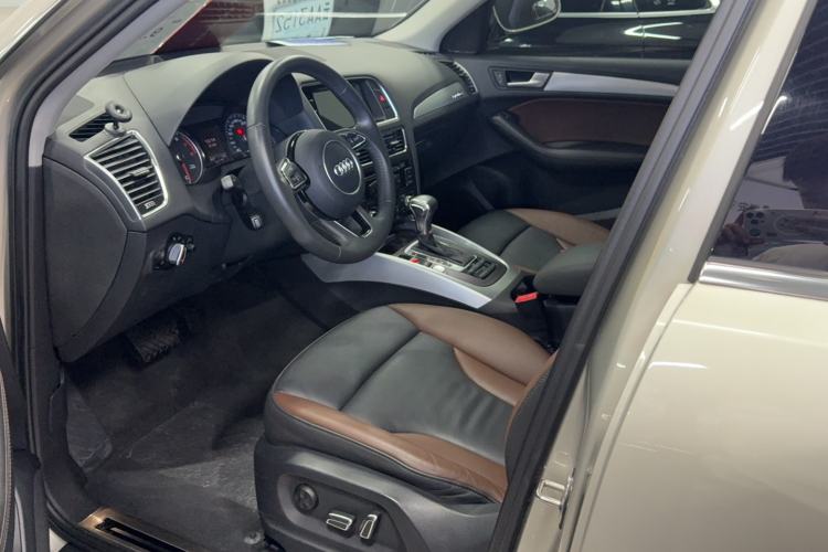 Used Audi Q5 2017 Plus 40 TFSI Technology Model Left Front Seat