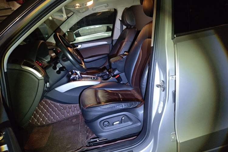 Used Audi Q5 2017 40 TFSI Ambition Edition Left Front Seat