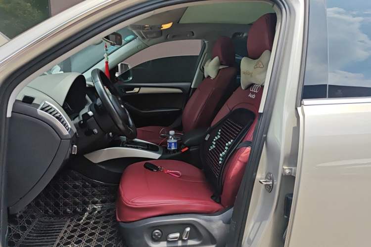 Used Audi Q5 2017 40 TFSI Technology Edition Left Front Seat