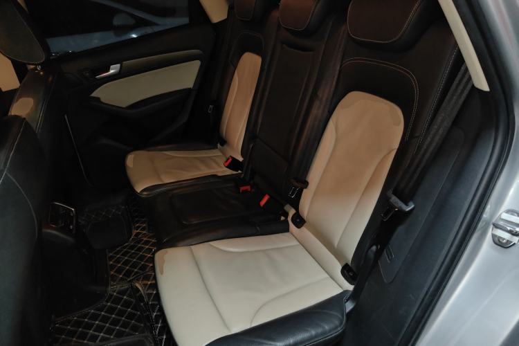 Used Audi Q5 2017 40 TFSI Ambition Edition Left Rear Seat