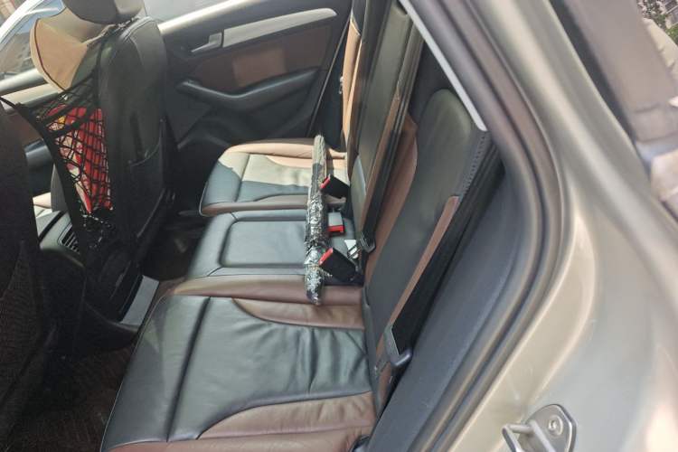 Used Audi Q5 2017 Plus 40 TFSI Technology Model Left Rear Seat