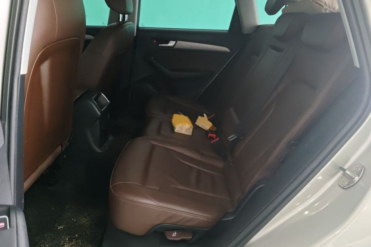 Used Audi Q5 2017 40 TFSI Ambition Edition Left Rear Seat