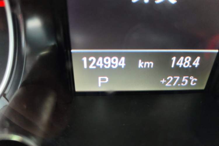Used Audi Q5 2017 Plus 40 TFSI Technology Model Odometer Close Up