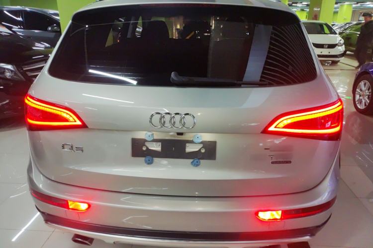 Used Audi Q5 2017 Plus 40 TFSI Technology Model Rear