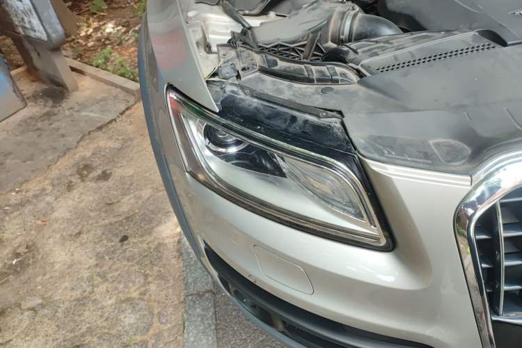 Used Audi Q5 2017 Plus 40 TFSI Technology Model Right Front Headlight