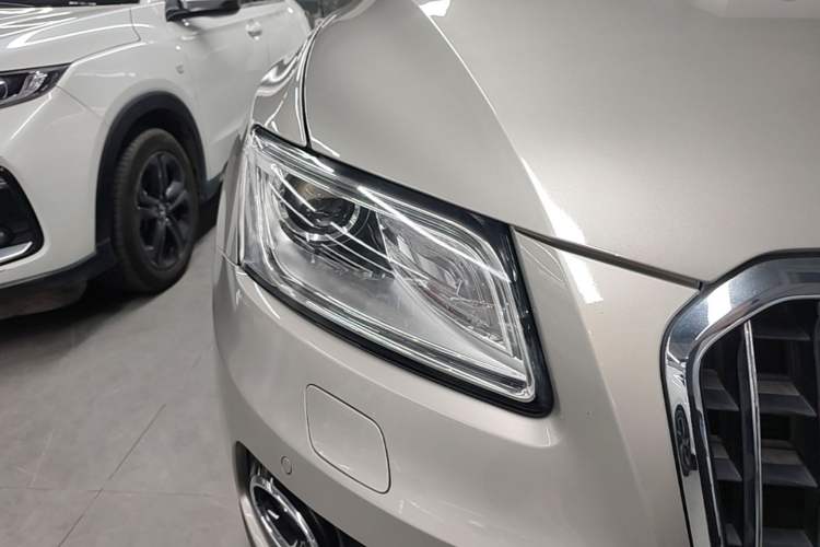 Used Audi Q5 2017 40 TFSI Technology Edition Right Front Headlight