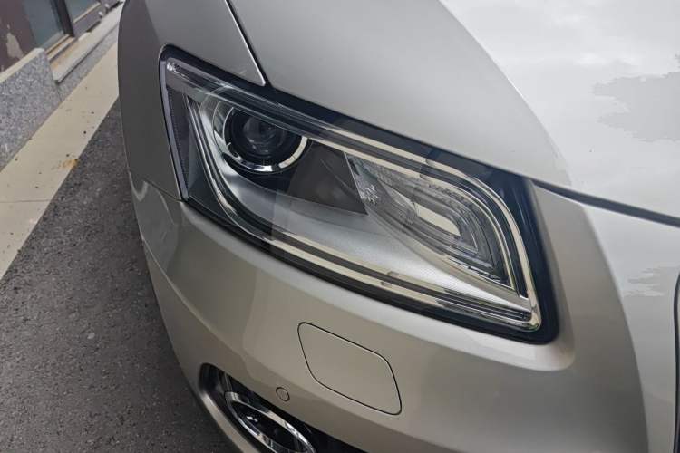 Used Audi Q5 2017 40 TFSI Technology Edition Right Front Headlight