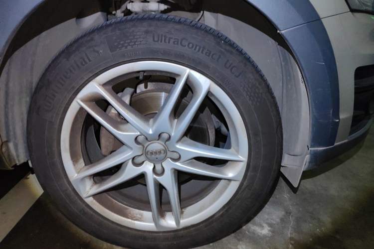Used Audi Q5 2017 Plus 40 TFSI Technology Model Right Front Wheel Hub
