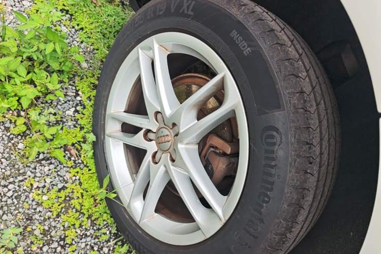 Used Audi Q5 2017 40 TFSI Technology Edition Right Rear Wheel Hub