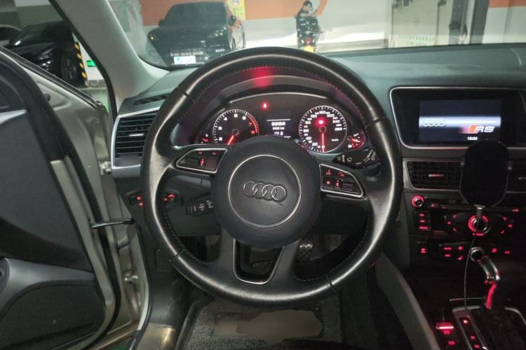 Used Audi Q5 2017 40 TFSI Ambition Edition Steering Wheel