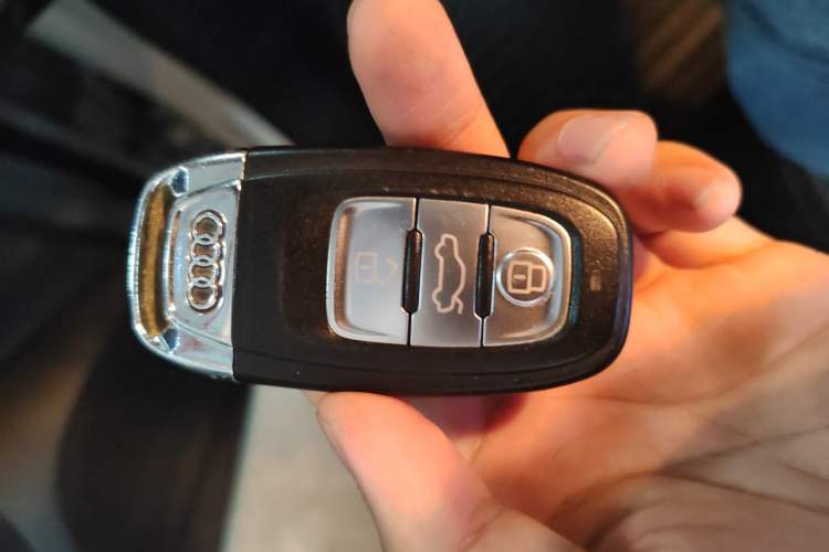 Used Audi Q5 2017 Plus 40 TFSI Technology Model Vehicle Key