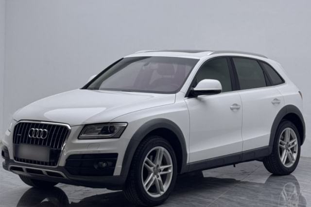 Used Audi Q5 2017 Plus 40 TFSI Technology Model