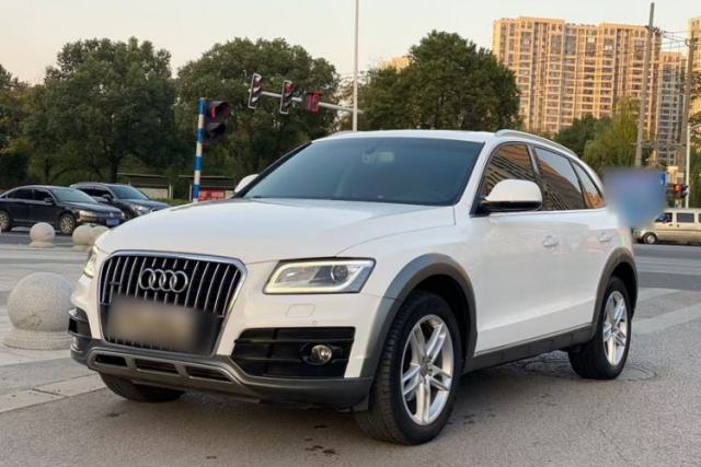 Used Audi Q5 2017 Plus 40 TFSI Technology Model
