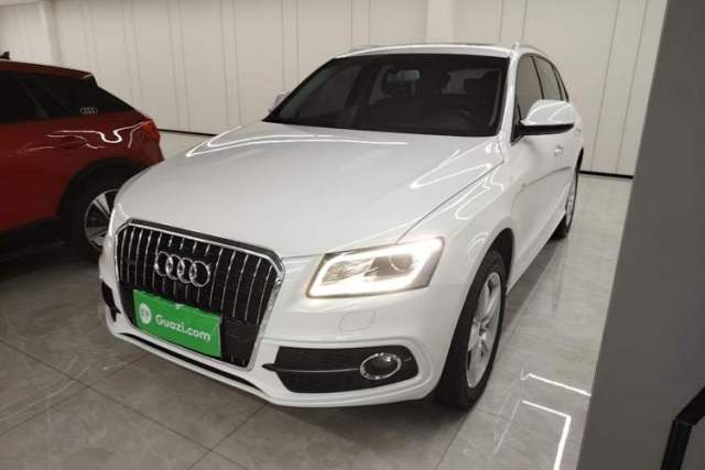 Used Audi Q5 2017 Plus 40 TFSI Ambition Model