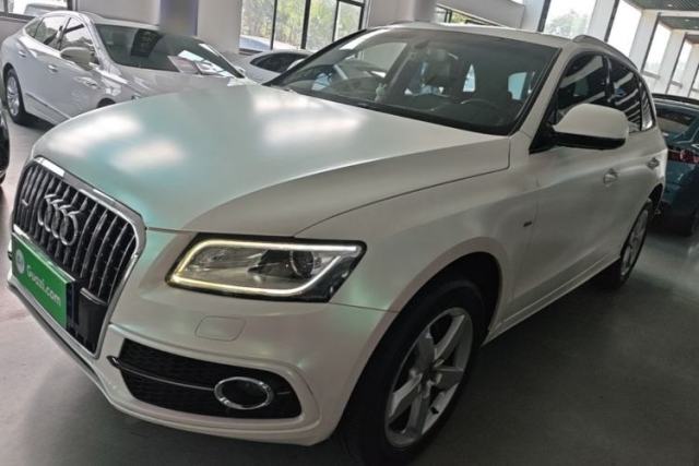 Used Audi Q5 2017 Plus 40 TFSI Technology Model