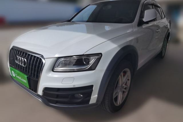 Used Audi Q5 2017 Plus 40 TFSI Comfort Model