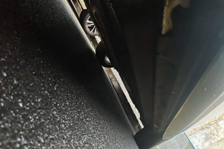 Used Audi Q5 2017 40 TFSI Comfort Model Chassis Front Left